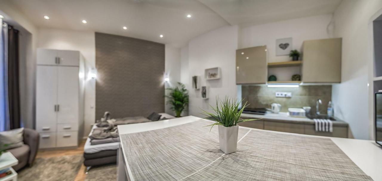 Diamond Apartman Near To Basilica Budapest Luaran gambar